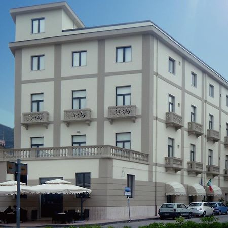 Hotel Vittoria Sapri Zewnętrze zdjęcie