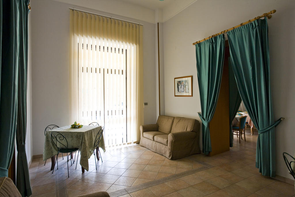 Hotel Vittoria Sapri Zewnętrze zdjęcie