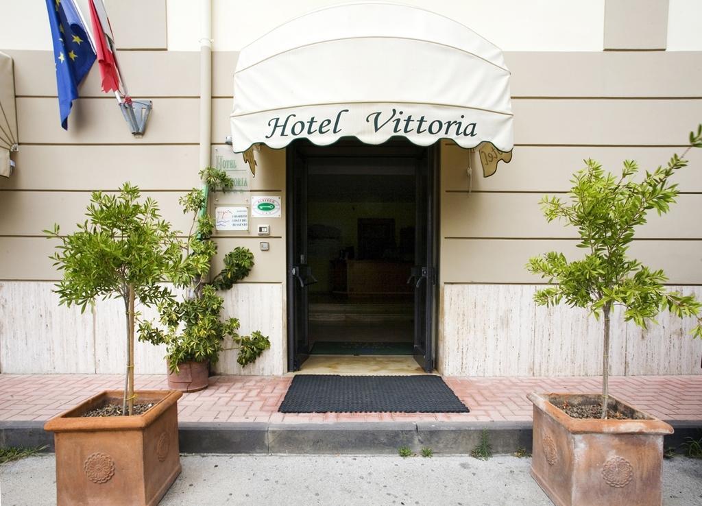 Hotel Vittoria Sapri Zewnętrze zdjęcie
